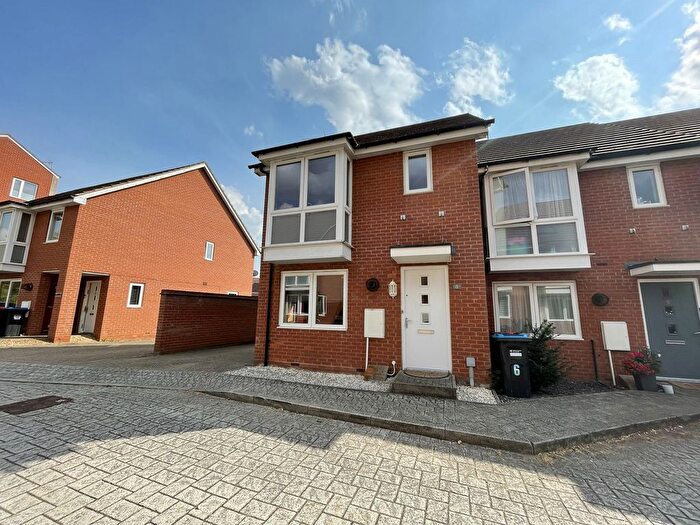 2 Bedroom Property To Rent In Peck Court, Oxley Park, Milton Keynes, Buckinghamshire., MK4