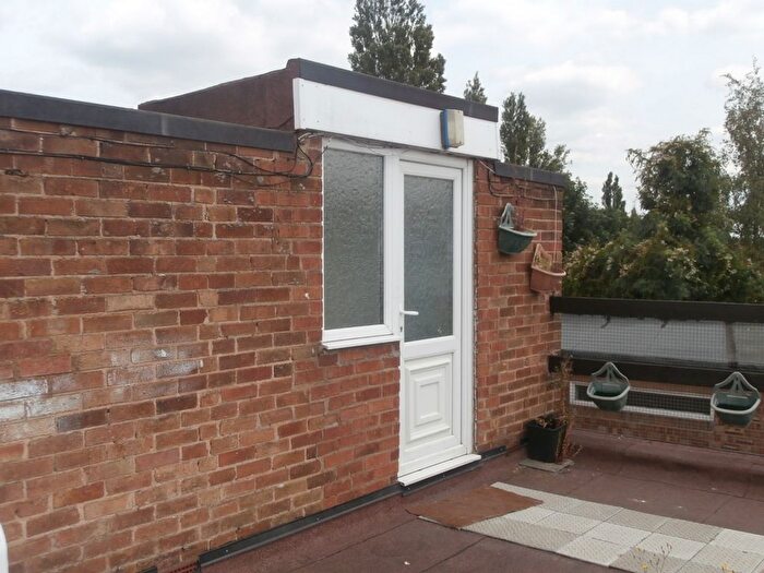 2 Bedroom Flat To Rent In Walsall Road, Great Barr, Birmingham, B42