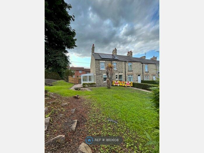 3 Bedroom Terraced House To Rent In Alexandra Gardens, Ryton, NE40