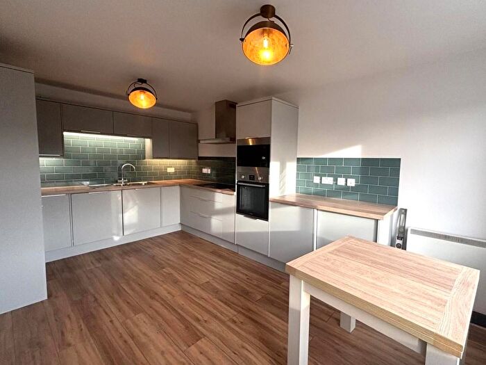 2 Bedroom Flat To Rent In Whitecross Gardens, York, YO31