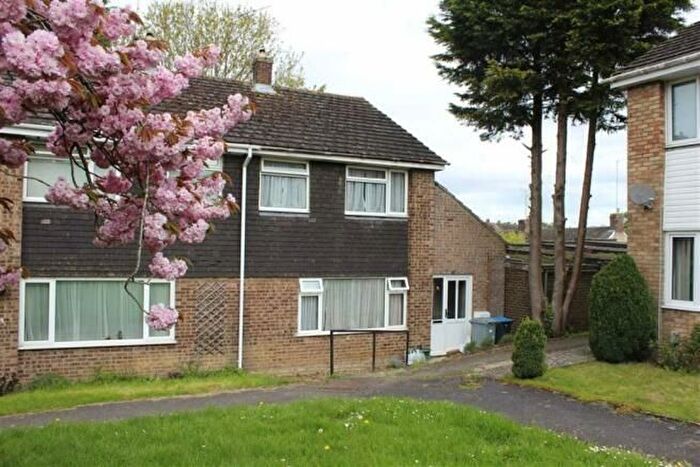 3 Bedroom End Of Terrace House To Rent In Farmers Close, Witney, OX28