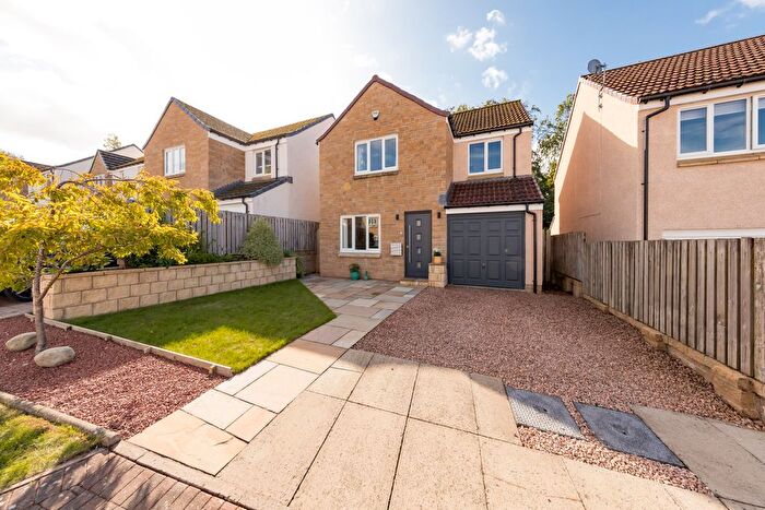 4 Bedroom Detached House For Sale In Whitehouse Court, Gorebridge, EH23