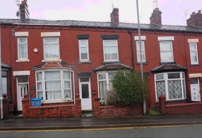 3 Bedroom Terraced House To Rent In Copster Hill Road, Oldham, OL8