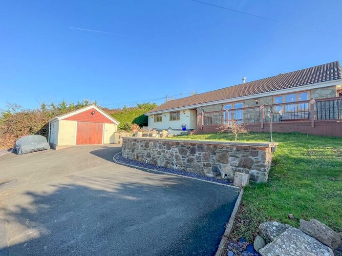 3 Bedroom Detached Bungalow For Sale In Llandevaud, Newport, NP18