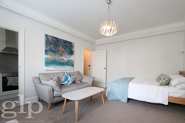 Studio To Rent In Tavistock Square, Bloomsbury, WC1H