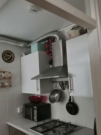 1 Bedroom Flat To Rent In Carnicot House, Consort Road, London, SE15