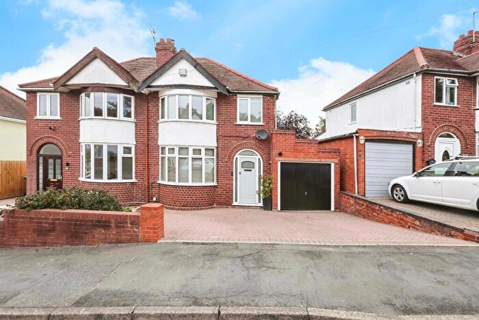 3 Bedroom Semi Detached House For Sale In Dennis Hall Road, Stourbridge, DY8