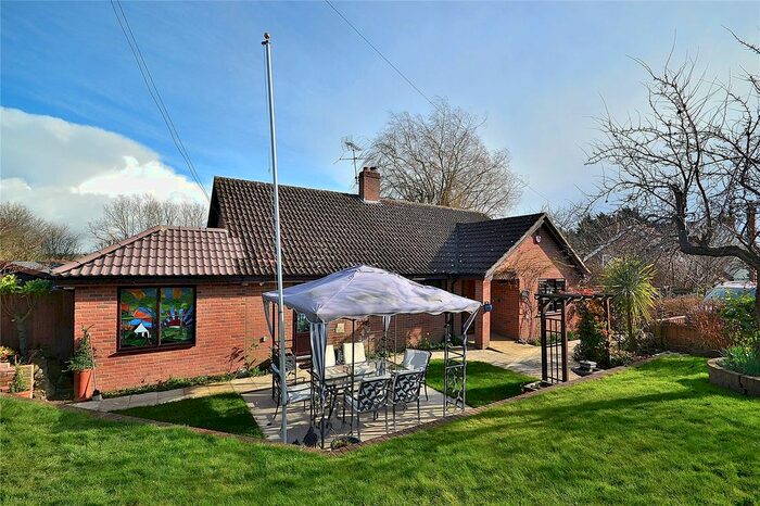 5 Bedroom Bungalow For Sale In Miletree Road, Heath &amp; Reach, Bedfordshire, Bedfordshire, LU7