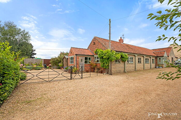 5 Bedroom Barn Conversion For Sale In Castle Bytham, NG33