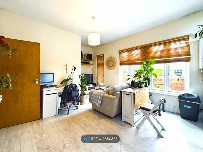 1 Bedroom Flat To Rent In The Avenue, London, E4