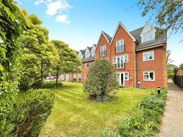 1 Bedroom Apartment For Sale In Watermans, Junction Road, Romford, RM1
