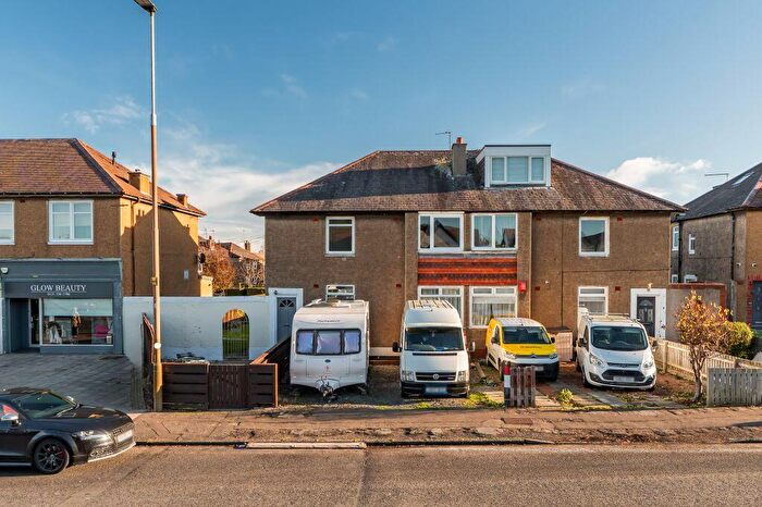 2 Bedroom Flat For Sale In Crewe Road North, Edinburgh, EH5