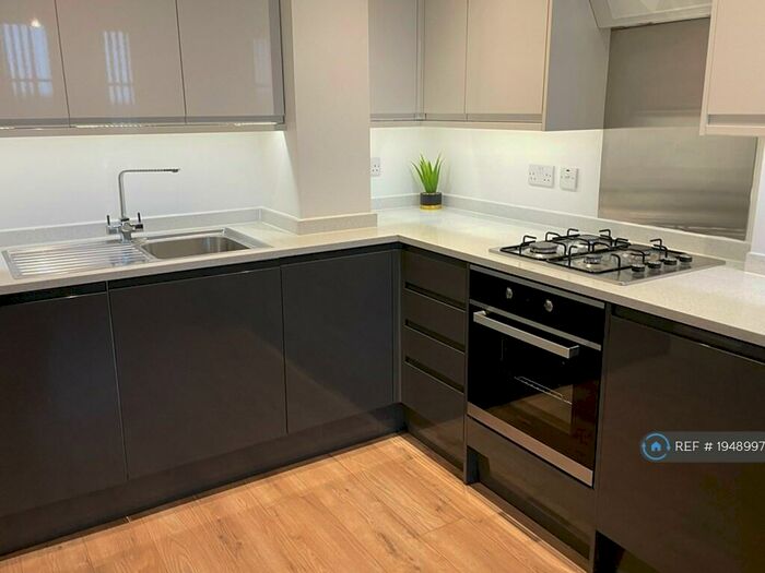 1 Bedroom Flat To Rent In Bartholomew Court, Waltham Cross, EN8