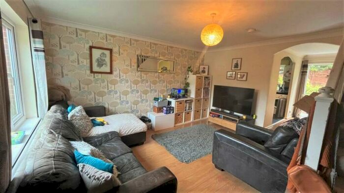 3 Bedroom Terraced House To Rent In Woking, GU22