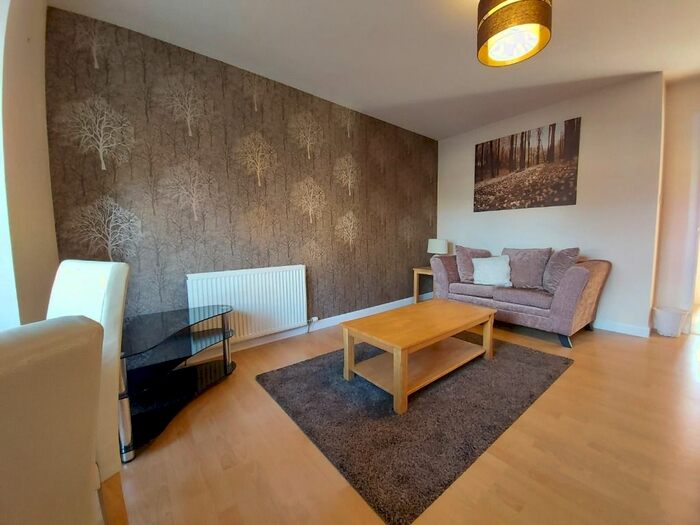 2 Bedroom Flat To Rent In Bothwell Road, Aberdeen, AB24