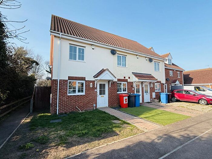 3 Bedroom End Of Terrace House To Rent In Heritage Close, Kessingland, Lowestoft, NR33