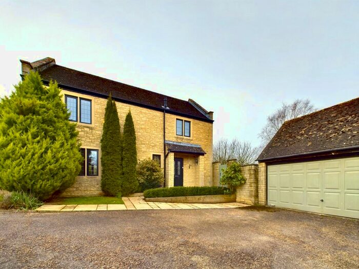 4 Bedroom Detached House To Rent In Sinnels Field, Shipton-under-Wychwood, Chipping Norton, OX7