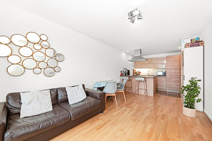 2 Bedroom Apartment To Rent In Harmony Place, Deptford, SE8