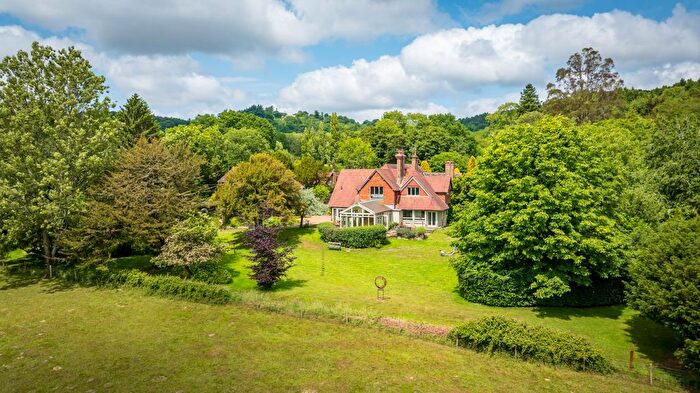 4 Bedroom Detached House For Sale In Coneyhurst Lane, Ewhurst, Cranleigh, Surrey, GU6
