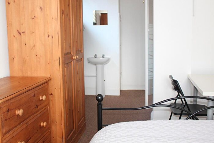 6 Bedroom House To Rent In Bedroom Detached House In Charminster, BH8