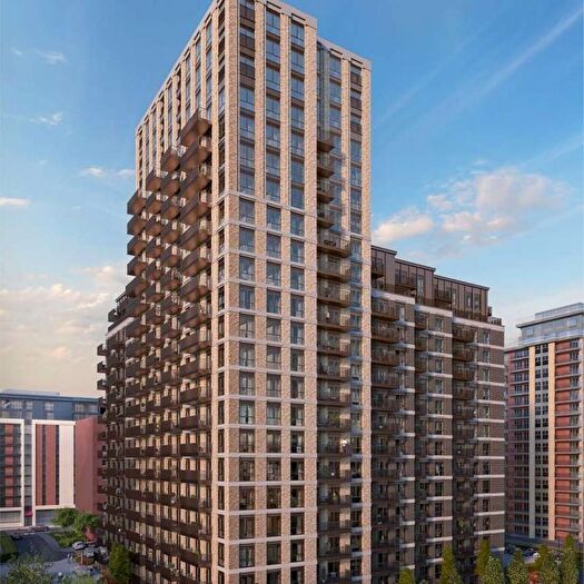Studio For Sale In Eden Place, London, E16