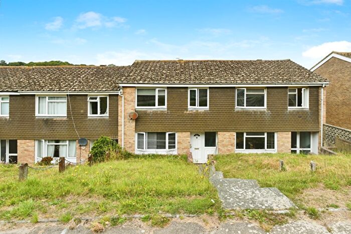3 Bedroom Terraced House For Sale In Ash Walk, Newhaven, BN9