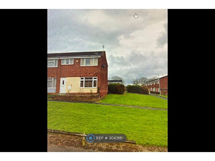 3 Bedroom End Of Terrace House To Rent In Jubilee Crescent, Shildon, DL4