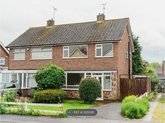 3 Bedroom Semi-Detached House To Rent In Kew Drive, Oadby, Leicester, LE2