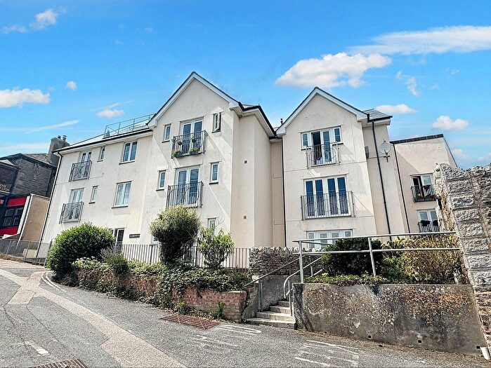 2 Bedroom Flat For Sale In Harbour View, Overlooking Newquay Harbour, TR7