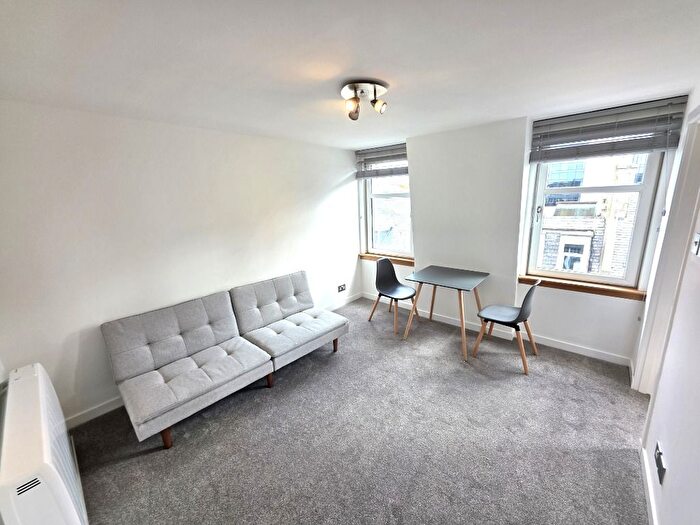1 Bedroom Flat To Rent In Chapel Street, City Centre, Aberdeen, AB10