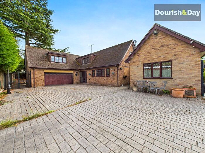 5 Bedroom Detached House To Rent In Firs Close, Stafford, ST17