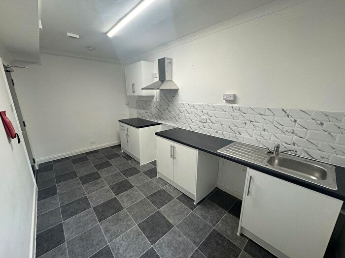 1 Bedroom Flat To Rent In Office Street, Tai Cwm Office Street, CF39