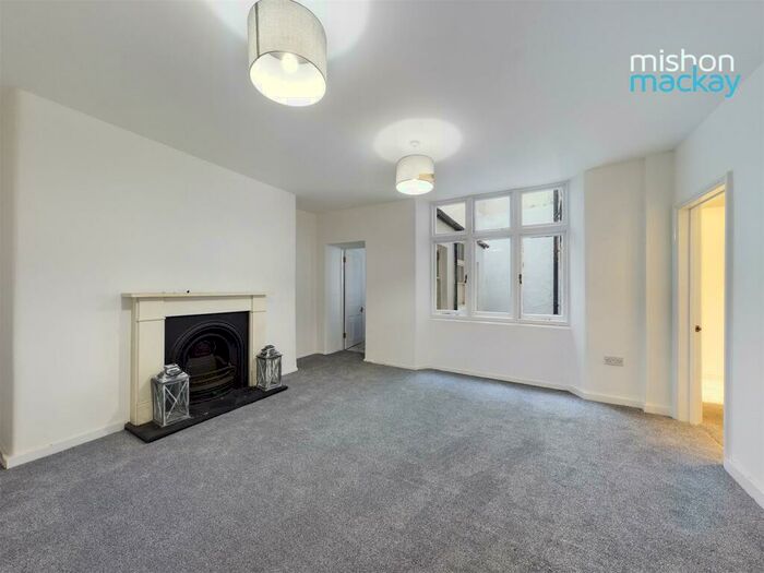 3 Bedroom Apartment To Rent In Belgrave Place, Brighton, BN2