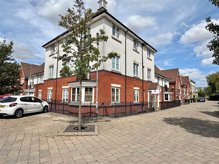 2 Bedroom Flat For Sale In Shimbrooks, Great Leighs, CM3