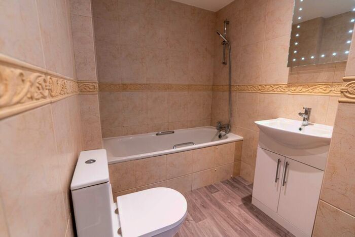 5 Bedroom Terraced House To Rent In Borstal Road, Rochester, Kent, ME1