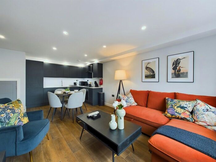 1 Bedroom Apartment To Rent In Montague Street, Worthing, BN11