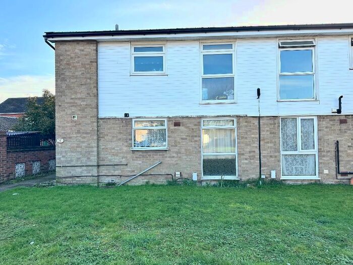 2 Bedroom Maisonette To Rent In Craylands, St Pauls Cray, Kent, BR5