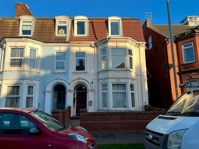 2 Bedroom Flat To Rent In Avondale Road, Gorleston, Great Yarmouth, Norfolk, NR31