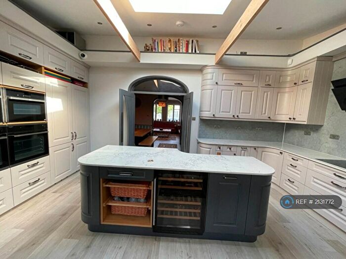 Studio To Rent In East Ham, London, E6