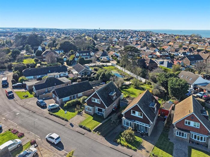 4 Bedroom House For Sale In The Paddocks, Herne Bay, CT6