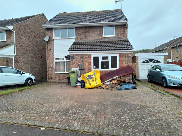 5 Bedroom House To Rent In Calluna Drive, Bletchley, MK3