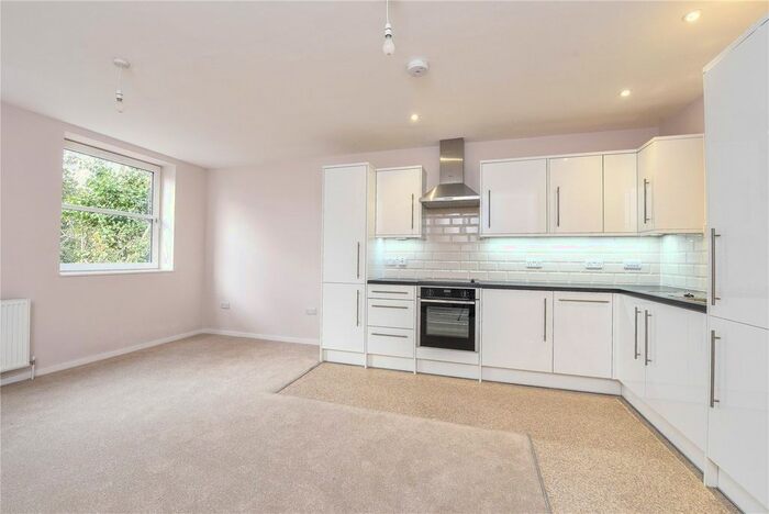 1 Bedroom Flat To Rent In Colinette Road, Putney, London, SW15