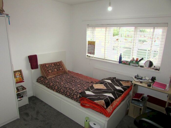 1 Bedroom House Of Multiple Occupation To Rent In Dovedale, Stevenage, Hertfordshire, SG2