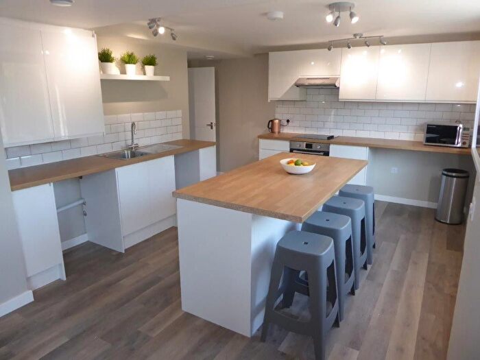2 Bedroom Flat To Rent In University Boulevard, Beeston, NG9