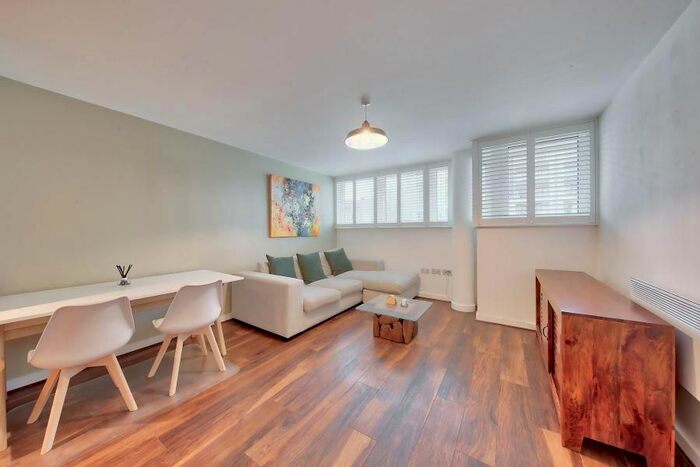 1 Bedroom Property To Rent In Phoenix Way, London, SW18