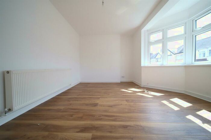 3 Bedroom End Of Terrace House To Rent In Norfolk Close, London, N13