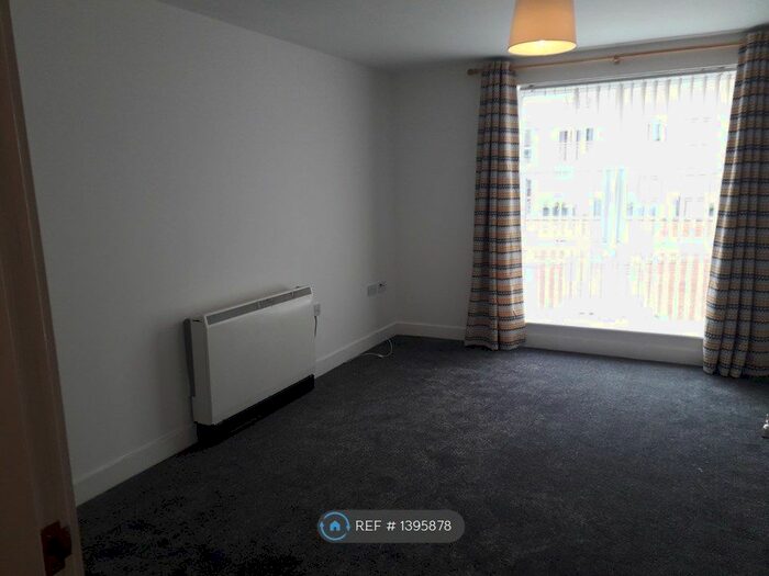 2 Bedroom Flat To Rent In Queens Road, Chester, CH1
