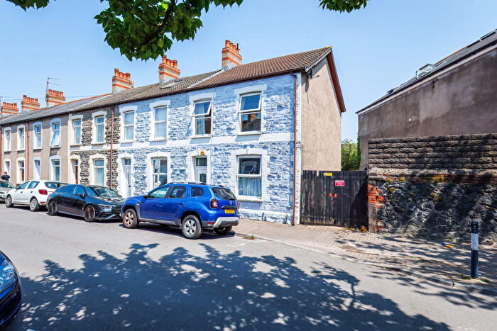 2 Bedroom End Of Terrace House For Sale In Cecil Street, Cardiff, CF24