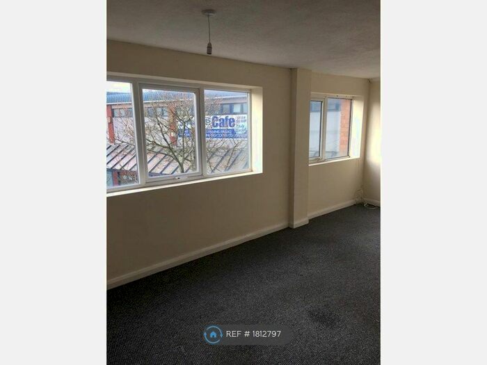 3 Bedroom Maisonette To Rent In Seaforth Road, Liverpool, L21