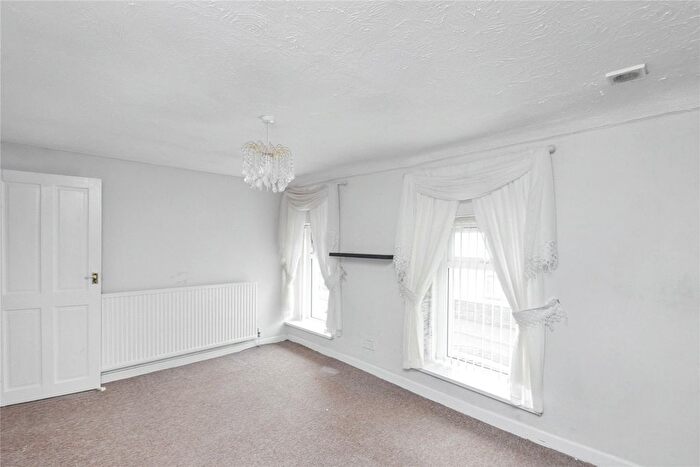 3 Bedroom End Of Terrace House For Sale In Bryn Road, Loughor, Swansea, SA4